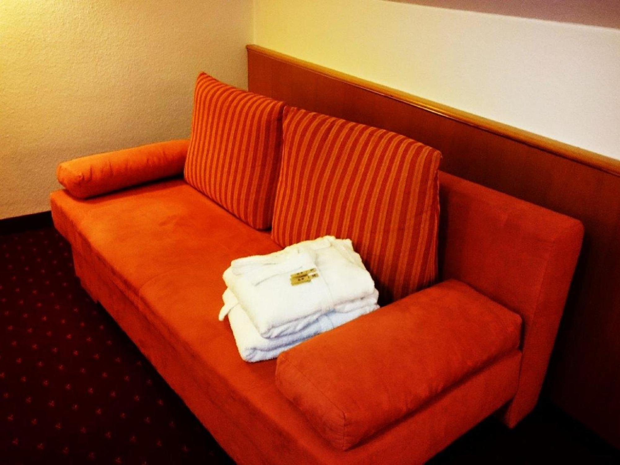 Hotel Goldbaechel Wachenheim an der Weinstraße Εξωτερικό φωτογραφία