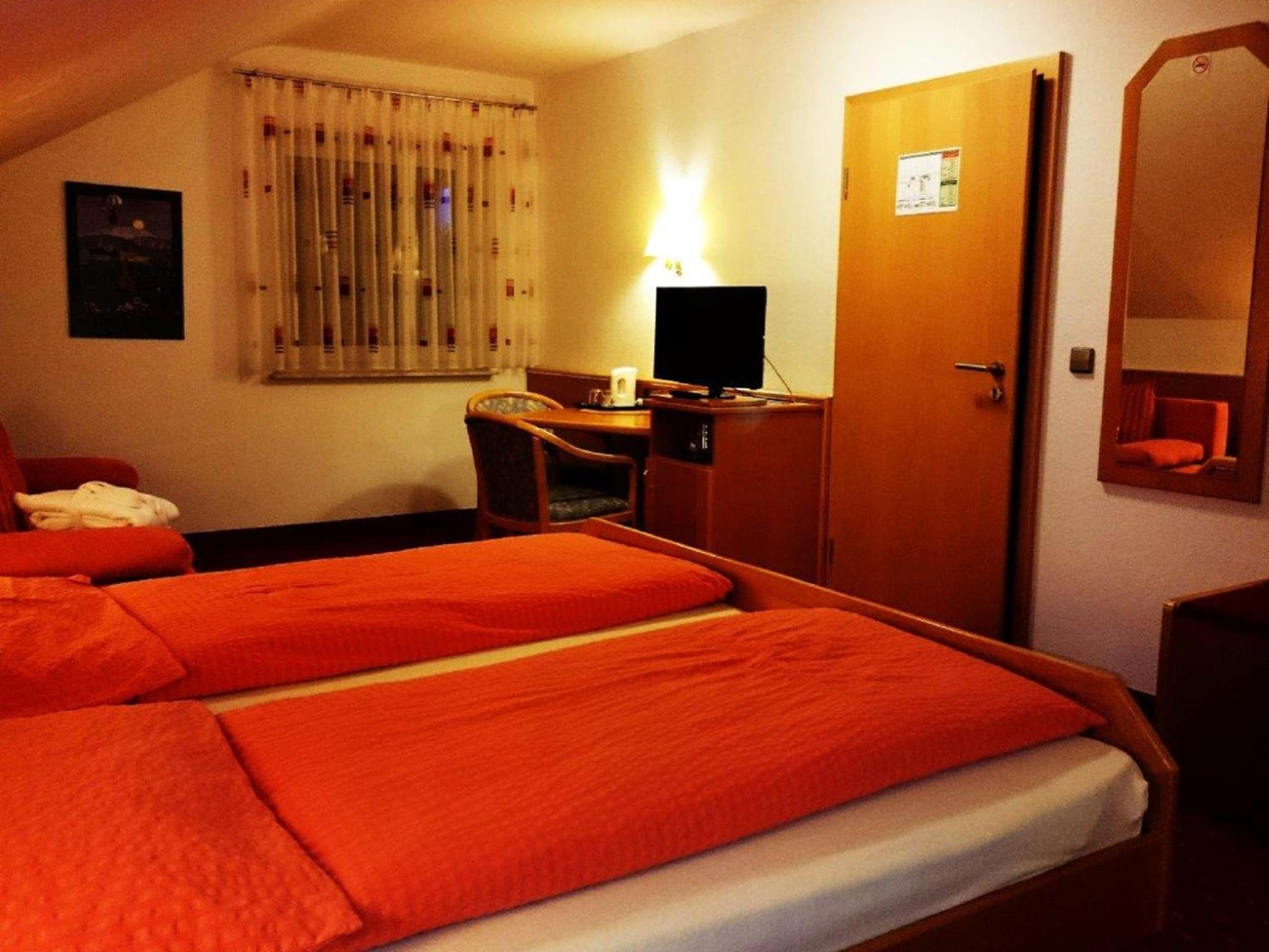 Hotel Goldbaechel Wachenheim an der Weinstraße Εξωτερικό φωτογραφία