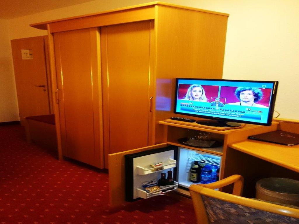 Hotel Goldbaechel Wachenheim an der Weinstraße Εξωτερικό φωτογραφία